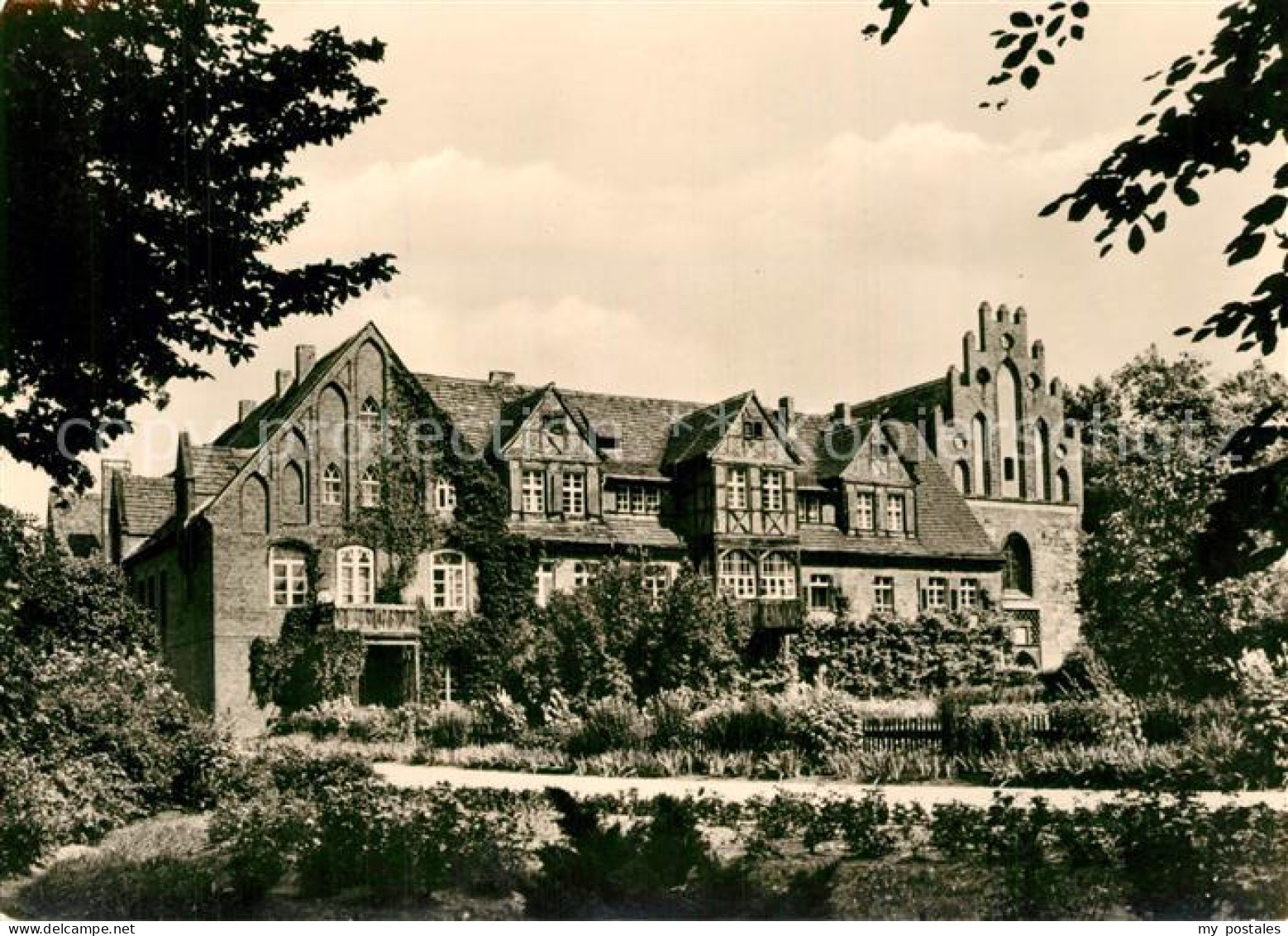 Heiligengrabe Kloster Stift Diakonissenhaus Friedenshort Abtei mit Stiftskirche
