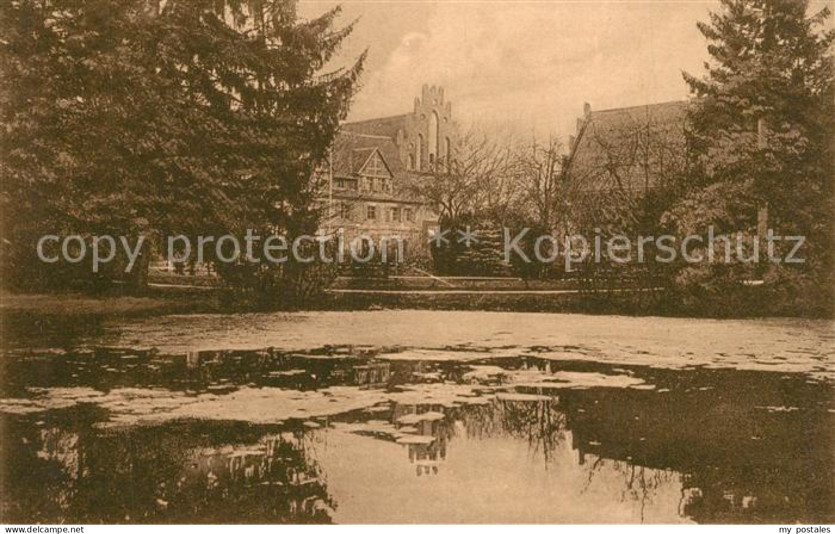 Heiligengrabe Stift Abtei mit Kirche Teich