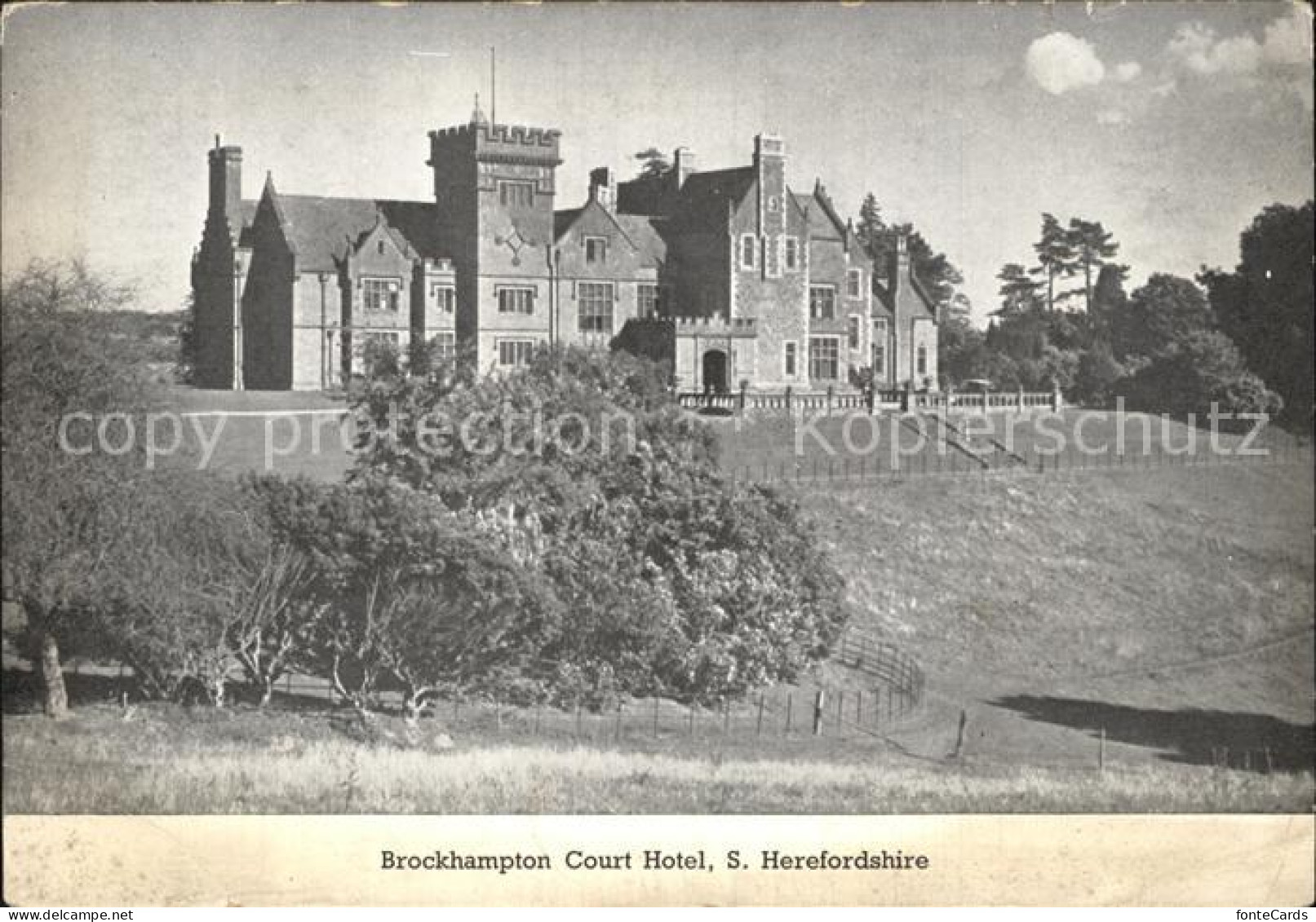 Herefordshire, County of Brockhampton Court Hotel