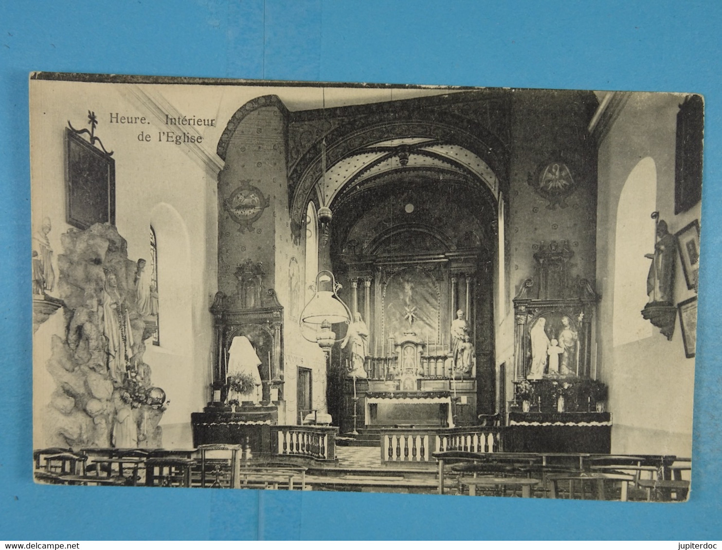 Heure Intérieur de l'Eglise