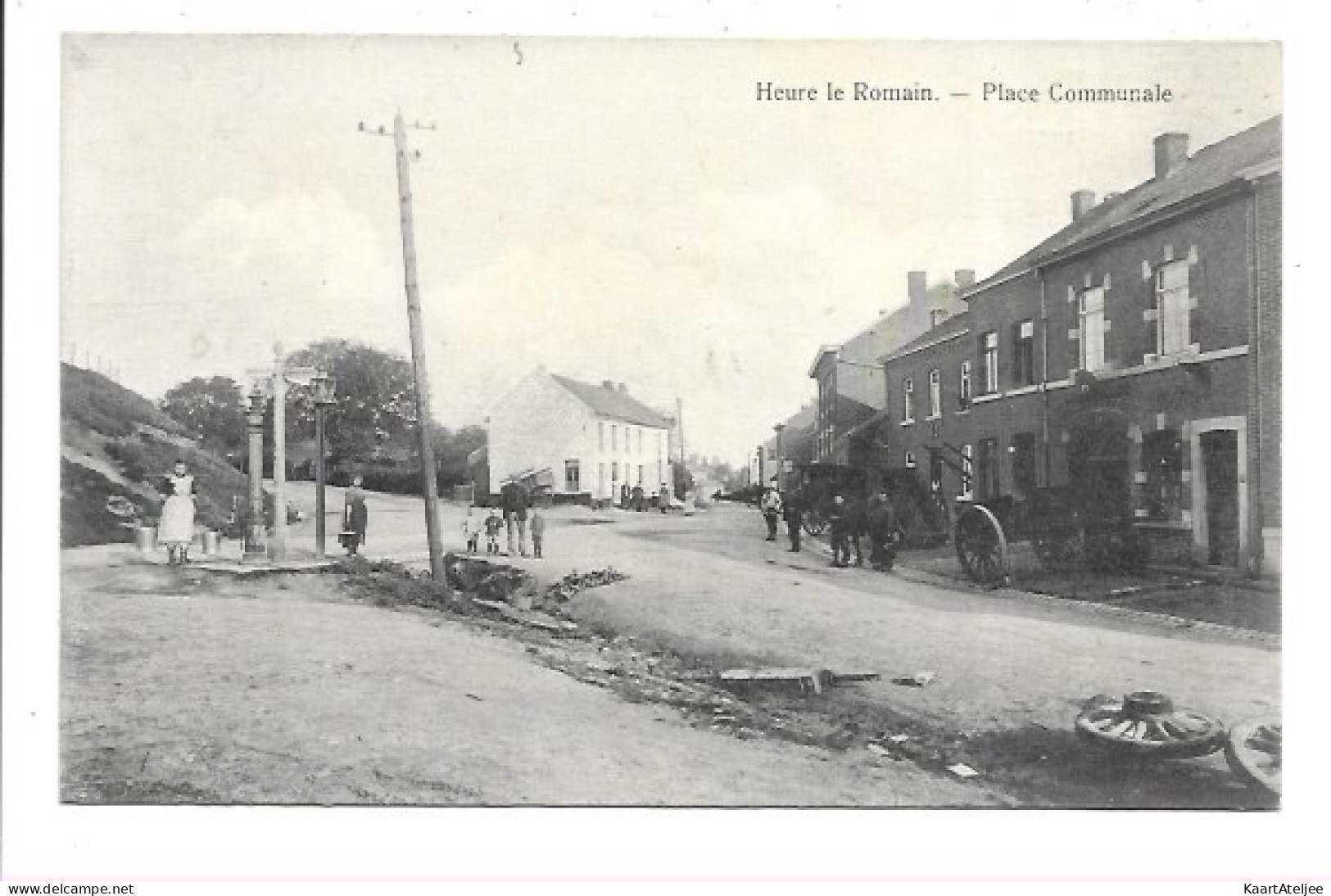 Heure le Romain - Place communale.