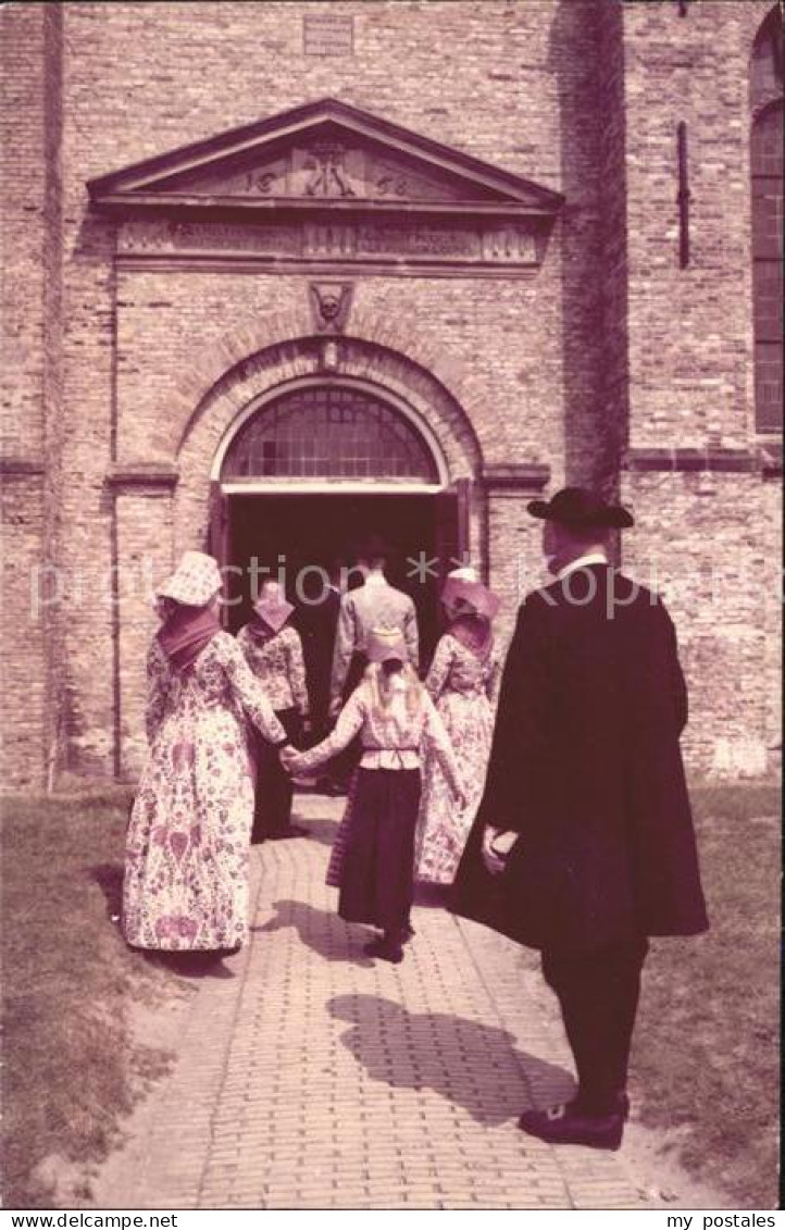 Hindeloopen Kirchgang