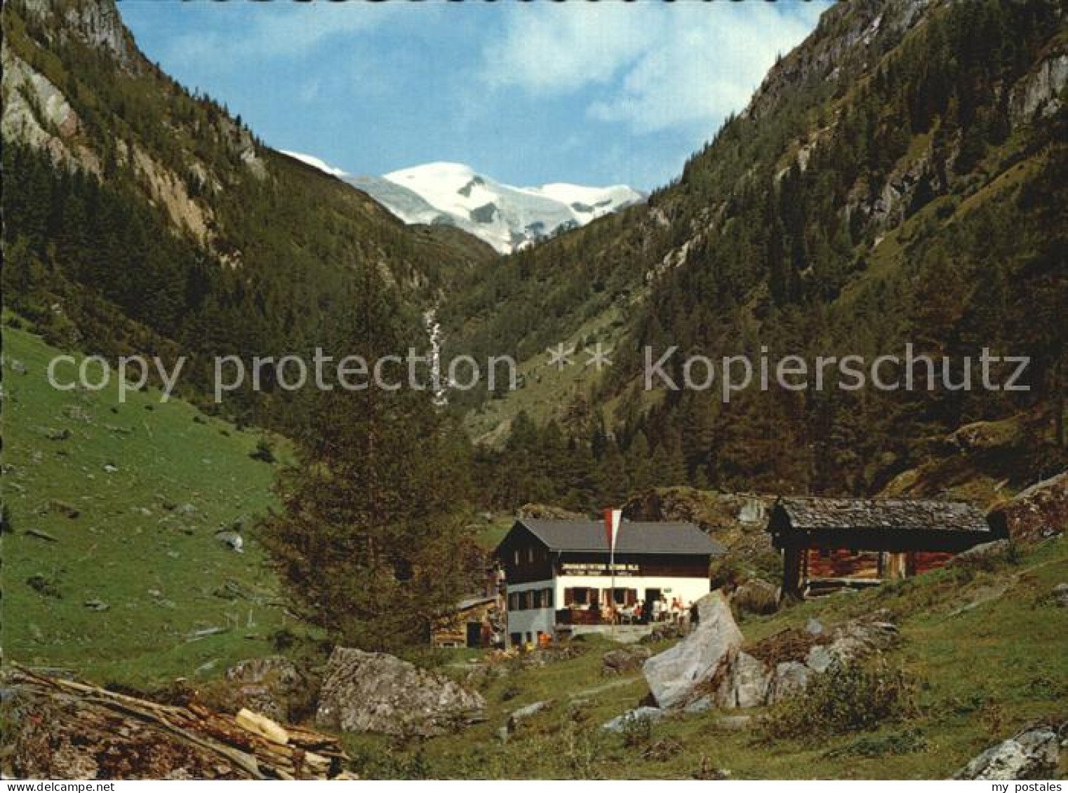 Hinterbichl Praegraten Jausenstation Stoan Alm mit Maurerkeeskopf