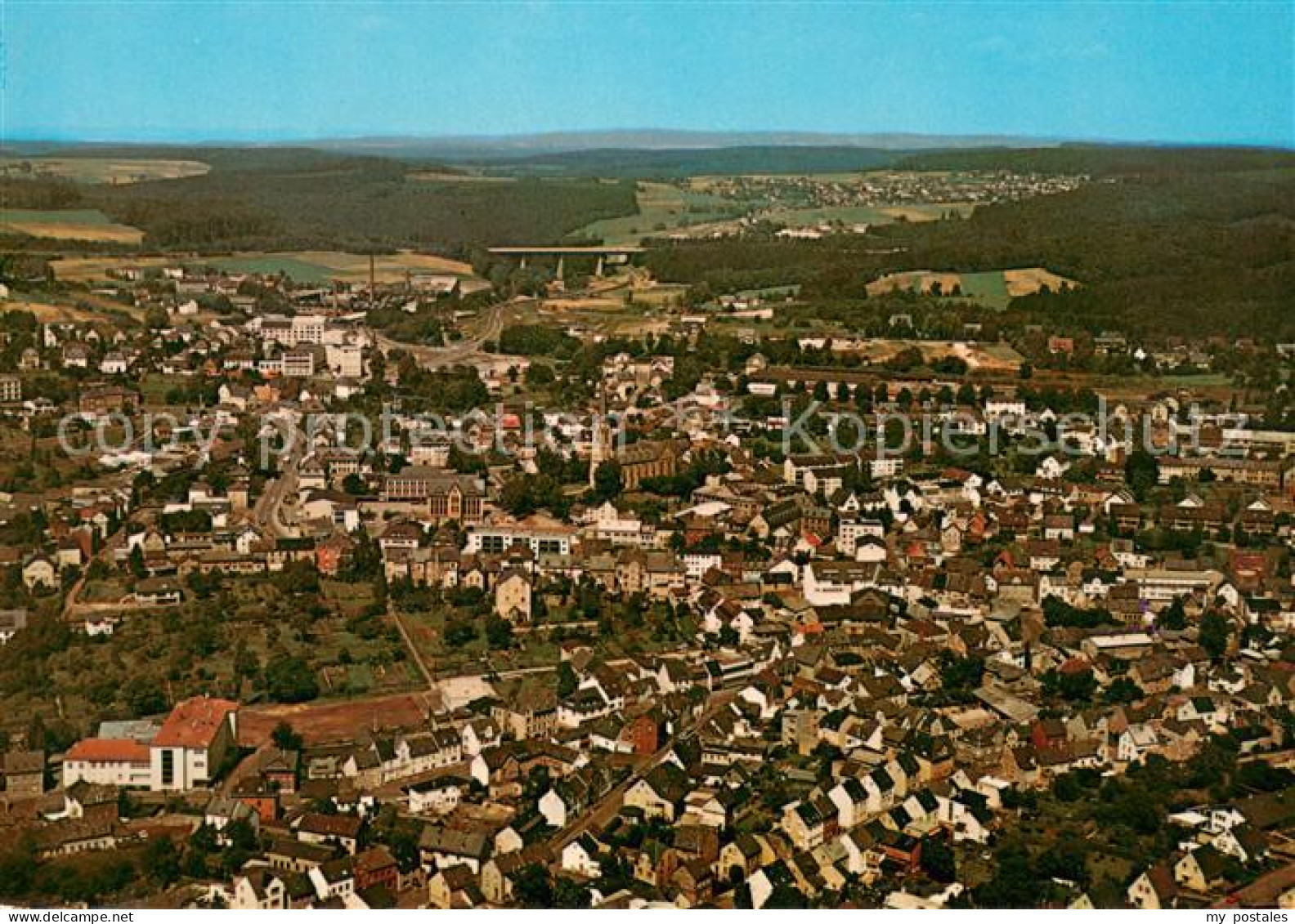 Hoehr-Grenzhausen Toepferstadt Fliegeraufnahme