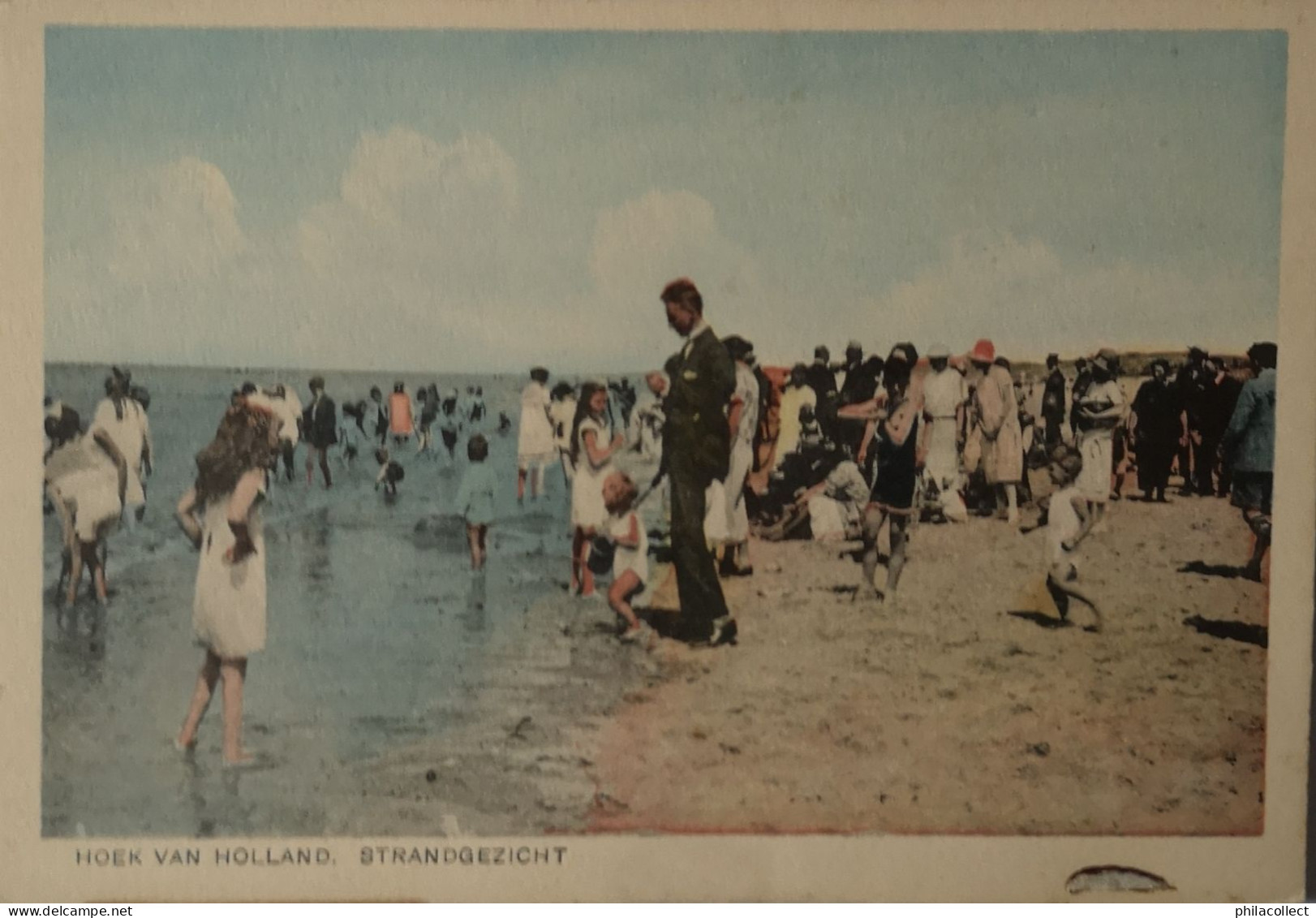 Hoek van Holland / Strandgezicht (Veel Volk - gekleurd) 19??