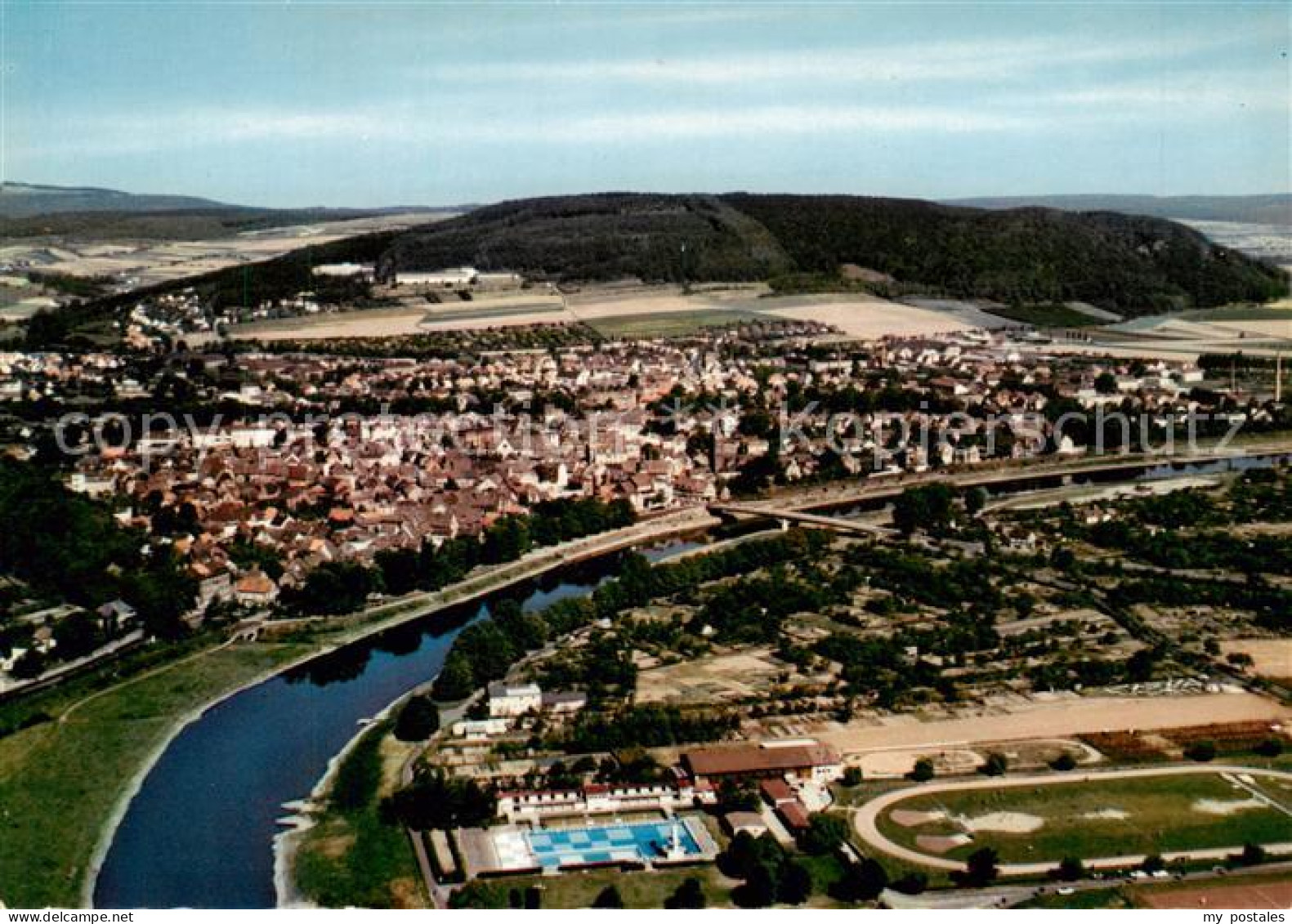 Hoexter Weser Fliegeraufnahme