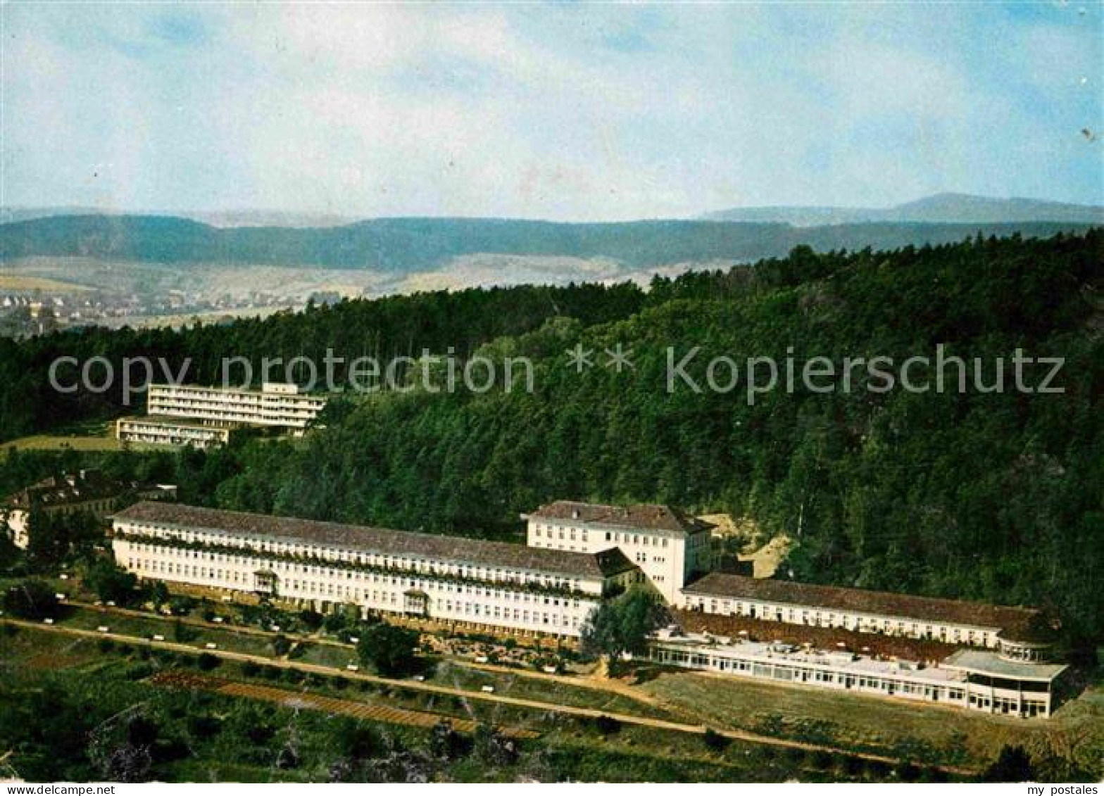 Hoexter Weser Fliegeraufnahme Weserbergklinik