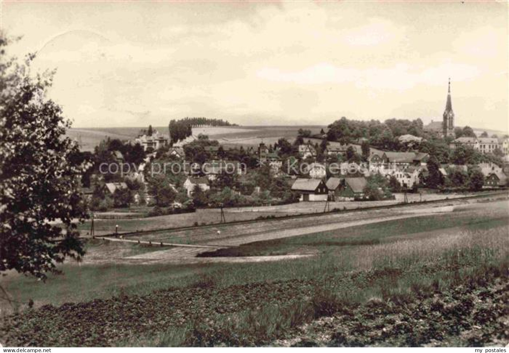 Hohndorf Stollberg Glauchau Erzgebirge Sachsen Kirche Ortschaft Felder Wald Pano