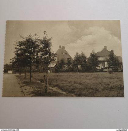 Laren (NH) Velthuijzenlaan  19??