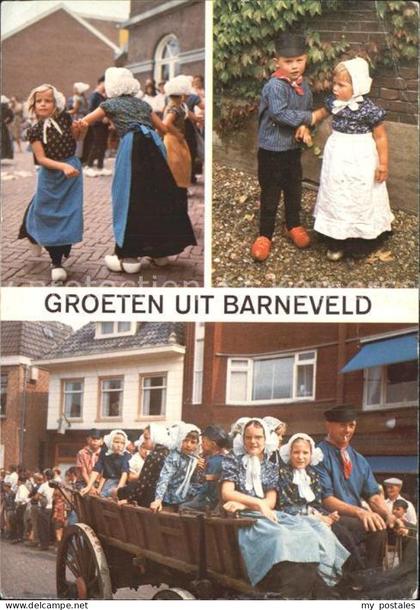 Barneveld Gelderland Spielende Kinder mit Pferdewagen