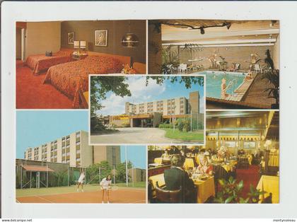 Pays bas :  Geldrop Bogardeing , golden tulip hotel ,piscine, tennis, lit, salle à manger