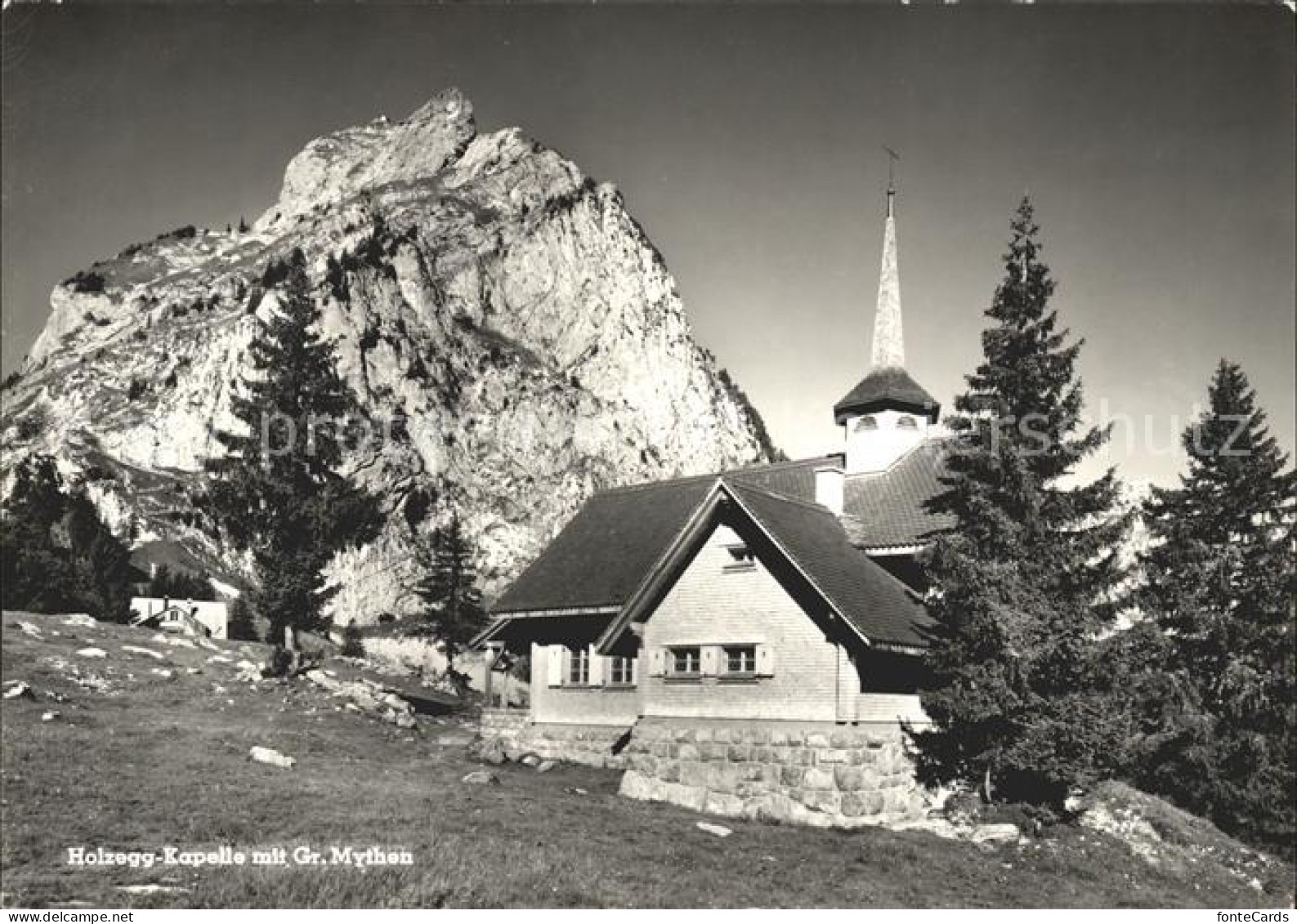 Holzegg Kapelle mit Grossen Mythen Alpthal