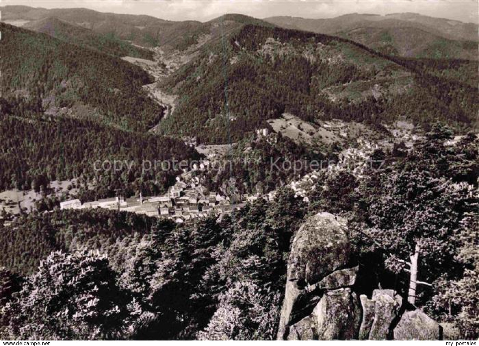 Hornberg  Schwarzwald Blick vom Windeckfelsen auf Hornberg und Offenbachtal