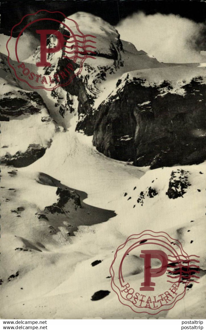 HUESCA. CANDANCHU. LA ZAPATILLA.