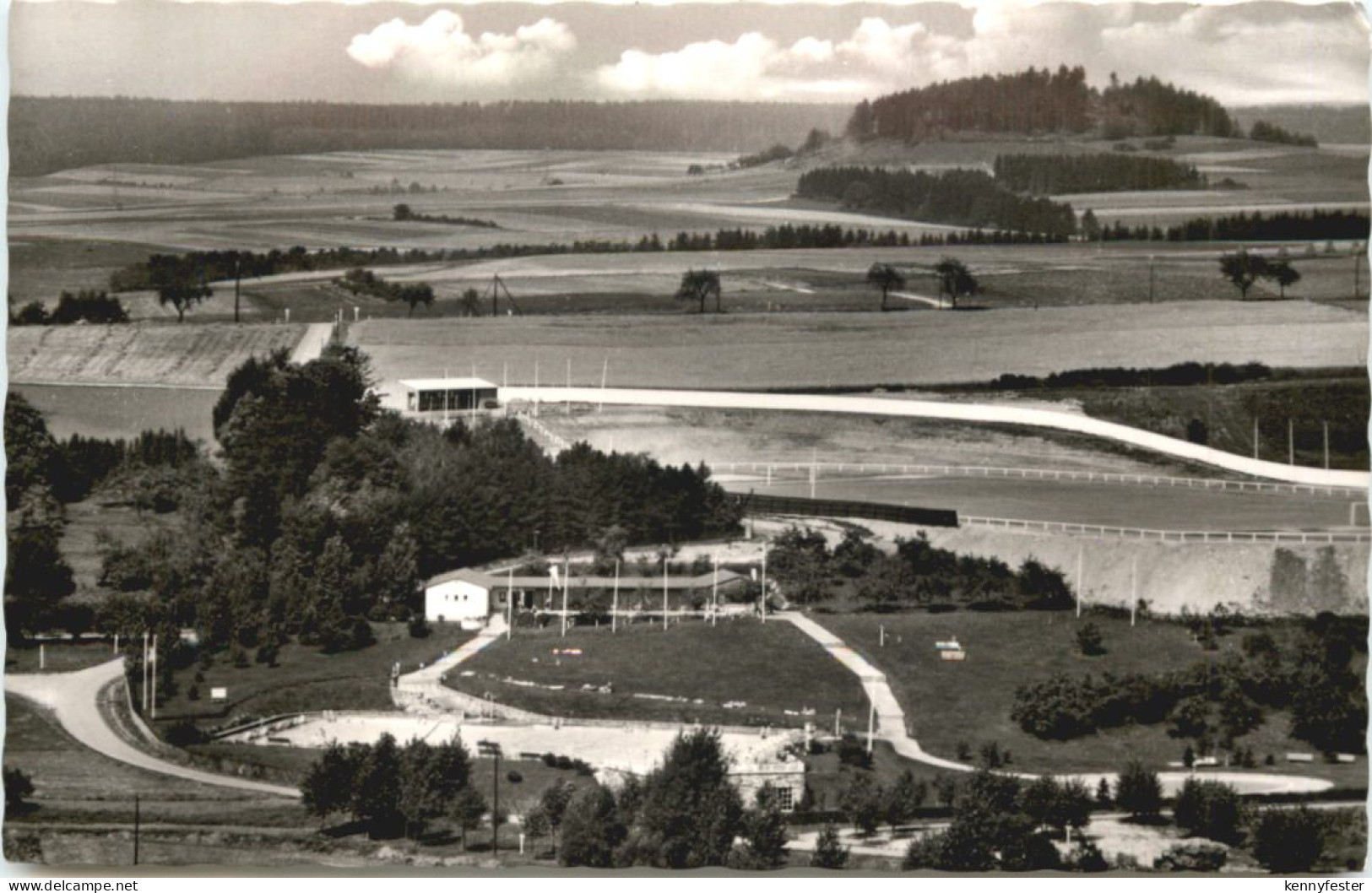 Hünfeld - Schwimmbad mit Stadion