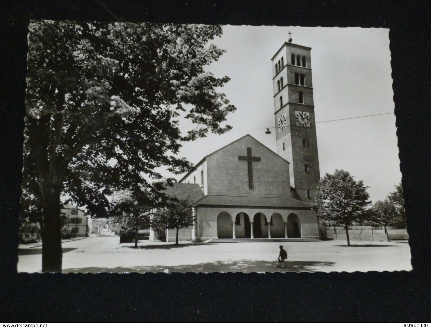 HUNINGUE , l'église catholique ............ G-2014
