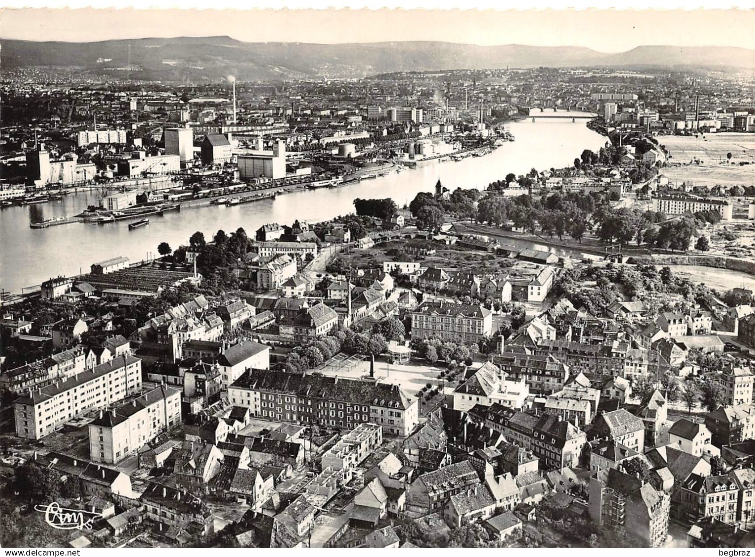 HUNINGUE    VUE AERIENNE