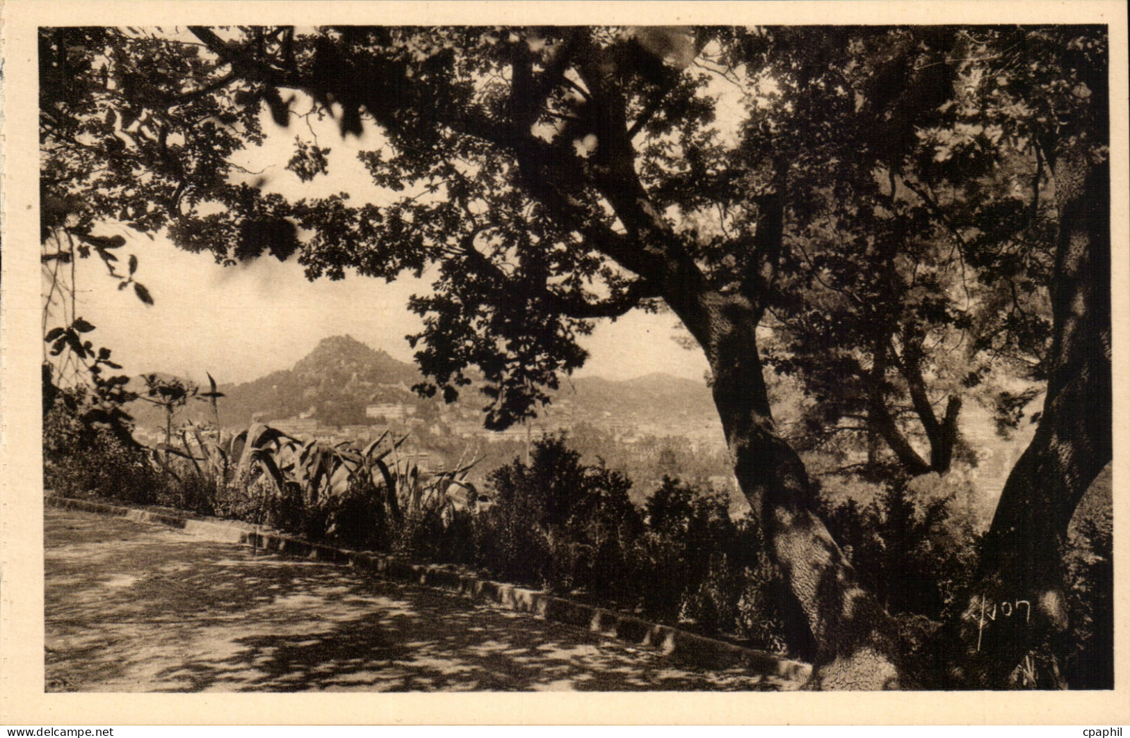 Hyeres - Vue Generale CPA