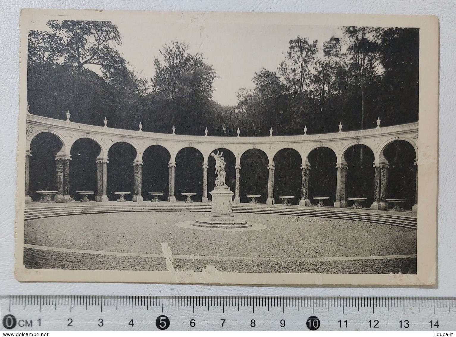 I122135 Cartolina Francia - Paris - Parc du Chateau de Versailles - Colonnade