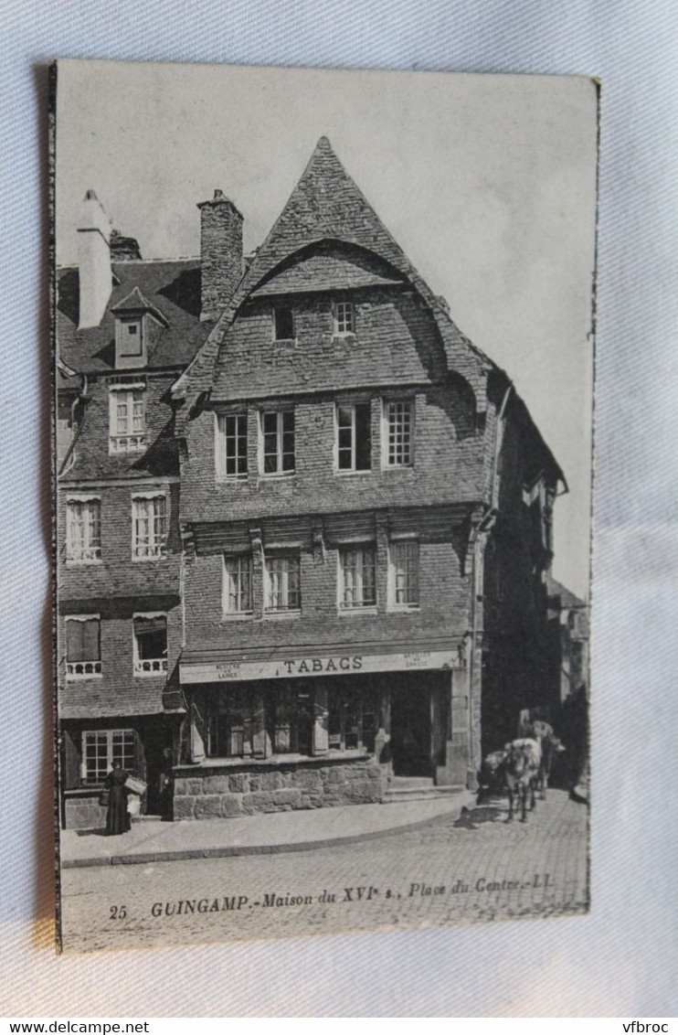 I964, Guingamp, place du centre, Cotes d'Armor 22