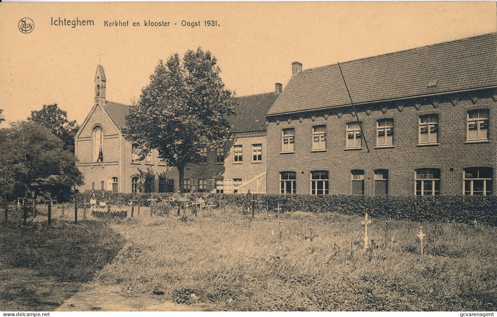 ICHTEGEM   KERKHOF EN KLOOSTER  OOGST 1931       2 AFBEELDINGEN