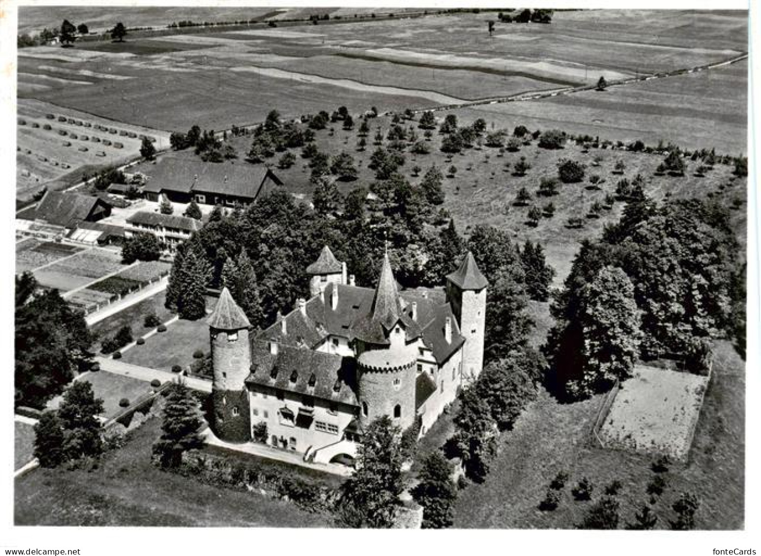 Igis GR Fliegeraufnahme Schloss Marschlins