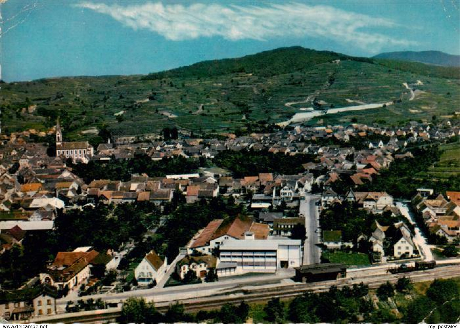 Ihringen Kaiserstuhl Kaiserstuehler Winzergenossenschaft Fliegeraufnahme