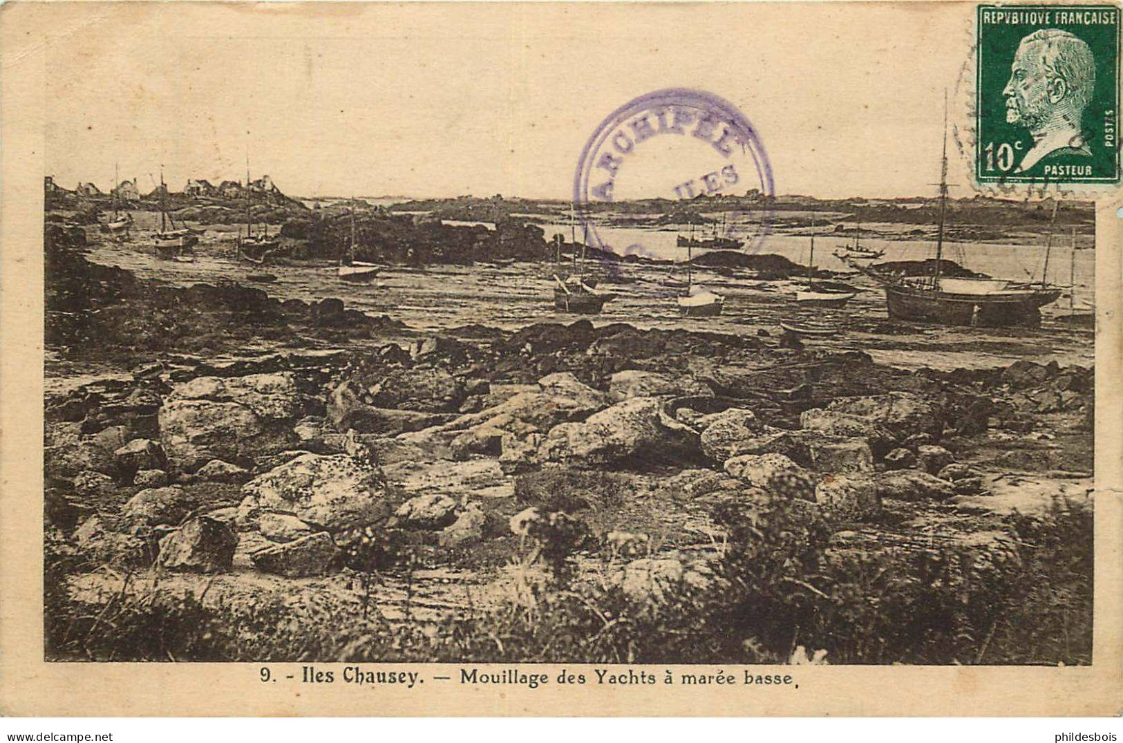 ILES DE LA MANCHE  ILES CHAUSEY mouillage des yachts