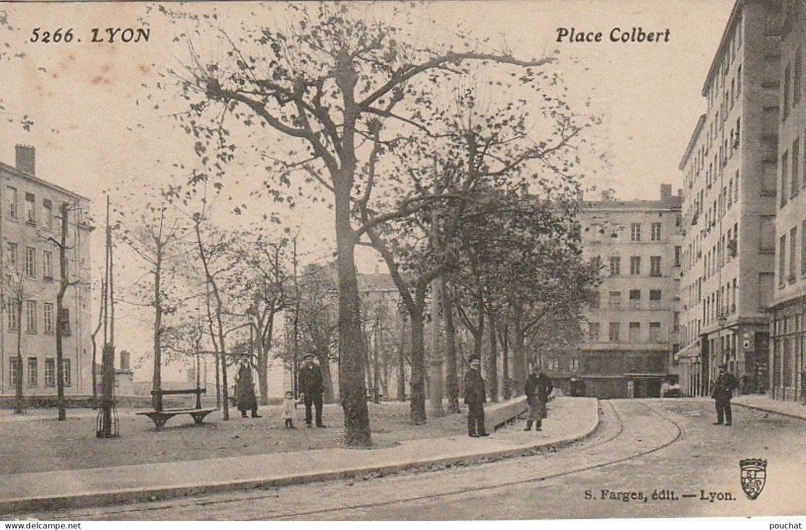 IN 9 - (69)  LYON -   PLACE COLBERT - 2 SCANS