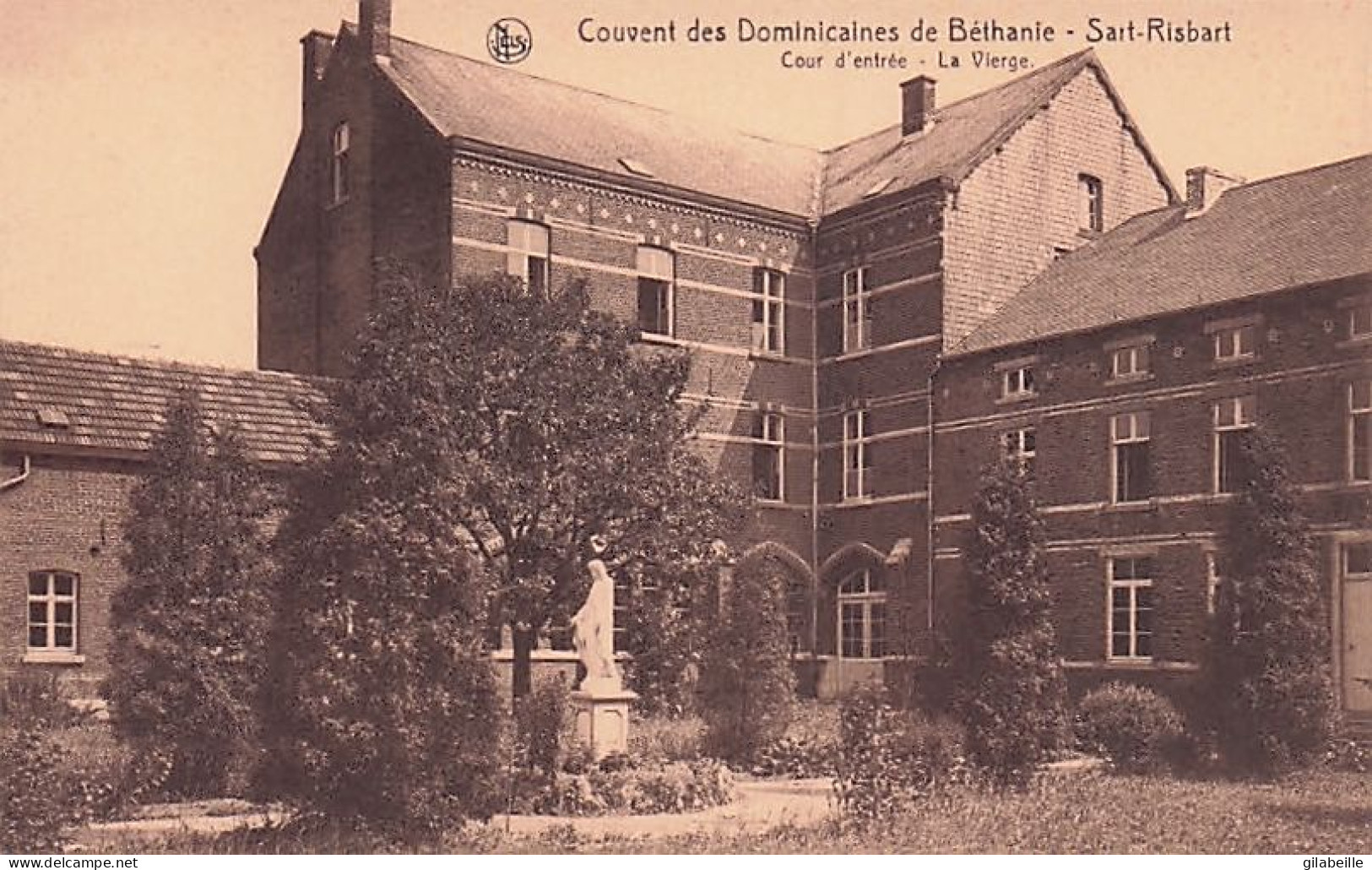 Incourt - SART RISBART - couvent des Dominicaines de Béthanie - cour d'entrée - la Vierge