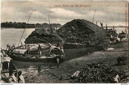 Grass Boats on the Hooghly - Indien