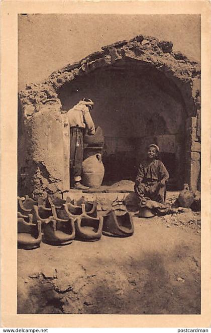 Iraq - MOSUL - The potter - Publ. Dominican Mission in Mesopotamia