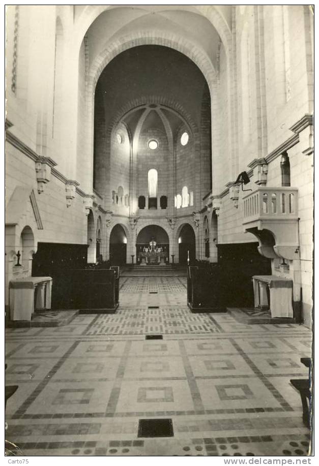 Israël - Jordanie - Intérieur Eglise - Abbaye d'El-Latroun