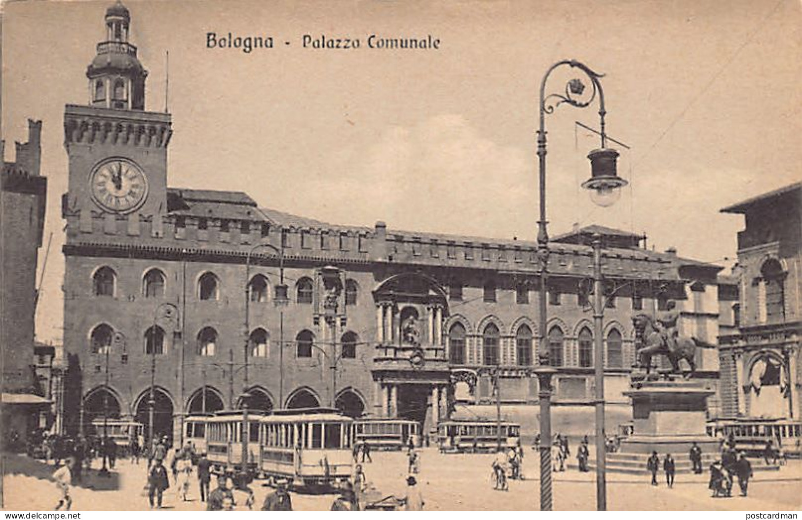Italia - BOLOGNA - Palazzo Communale