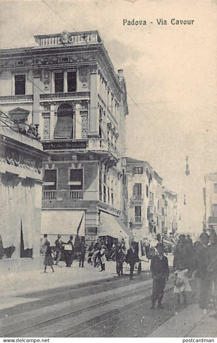 Italia - PADOVA - Via Cavour