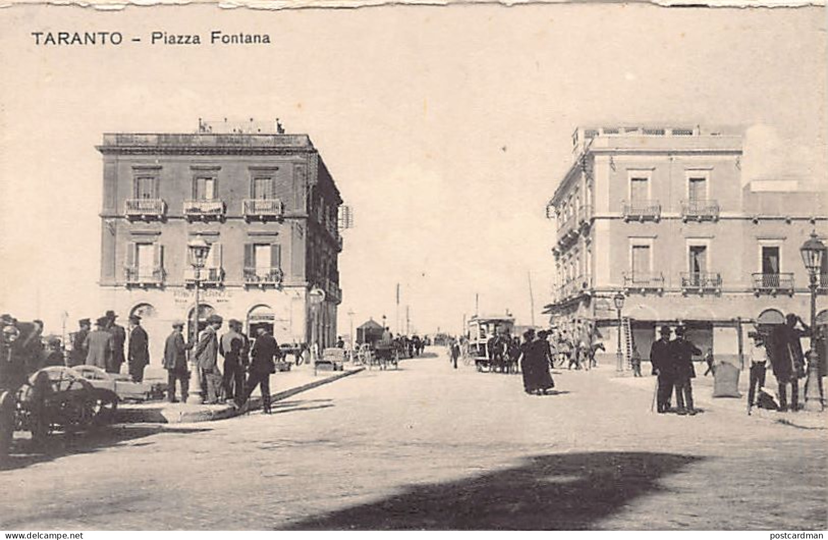 Italia - TARANTO - Piazza Fontana