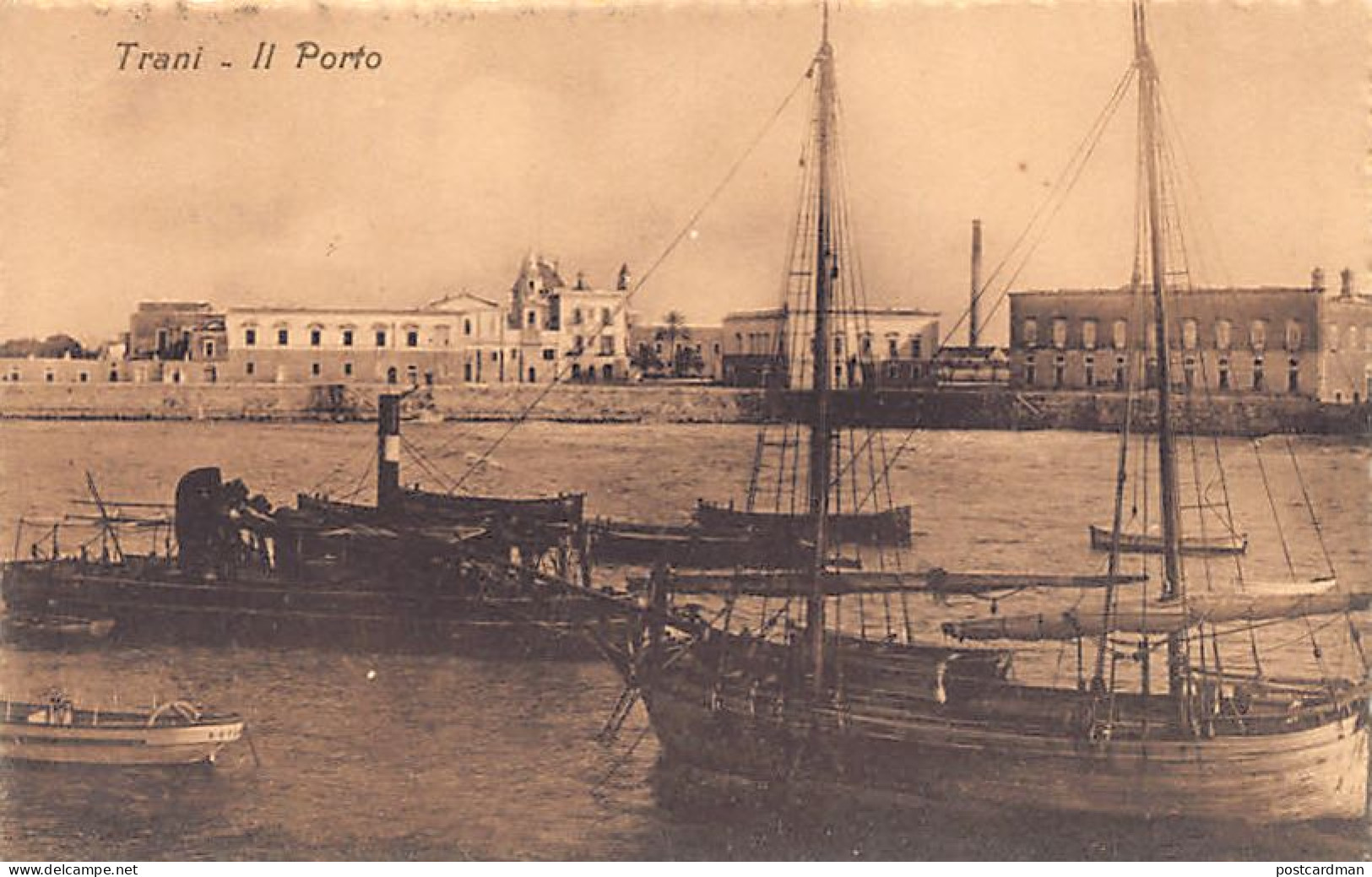 Italia - TRANI - Il Porto