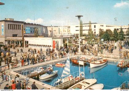 Milano Piazzale Milano e uno scorcio della Darsena pe le Mostre della Nautica