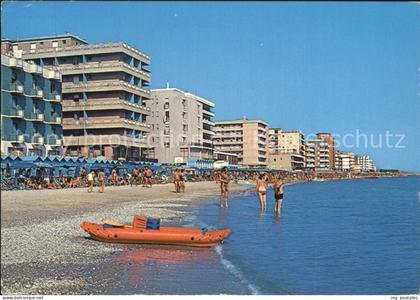 Pesaro Alberghi visti dal mare