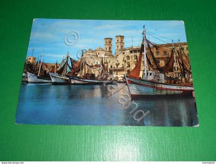 Cartolina Molfetta - Pescherecci in Porto - Duomo vecchio 1966