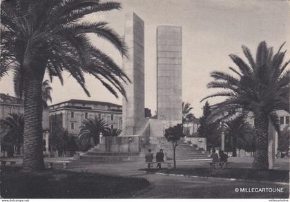 # COSENZA: MONUMENTO AI CADUTI - 1954