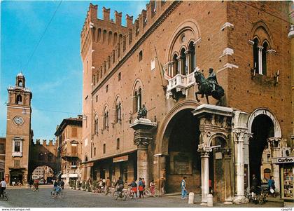 CPM Ferrara palais de corte maintenant palais de la mairie