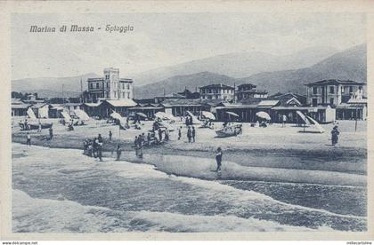 # MARINA DI MASSA: SPIAGGIA