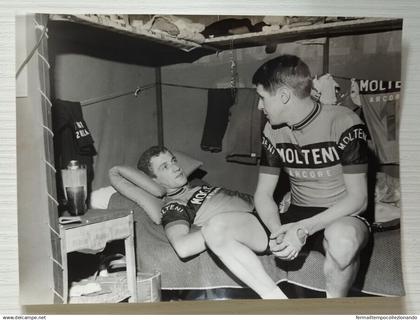 FO4593,foto originale,personaggi famosi,ciclisti motta e post,sei giorni 67