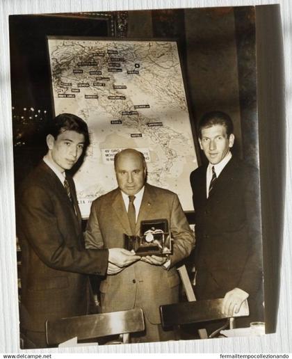 FO4597,foto originale,personaggi famosi,ciclisti gimondi e adorni con strumolo