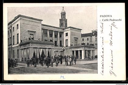 Cartolina Padova, Caffè Pedrocchi con persone all`ingresso