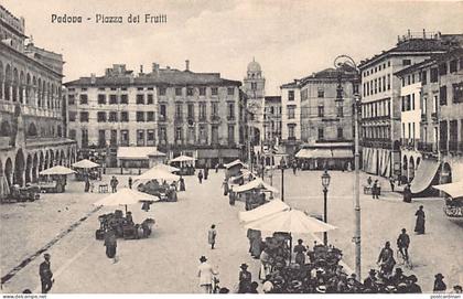 Italia - PADOVA - Piazza dei Fruti