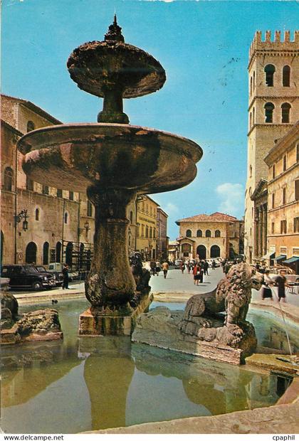 CPM Assisi Place de la commune