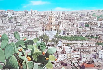Cartolina Modica - Panorama e Chiesa di S. Giorgio - 1975