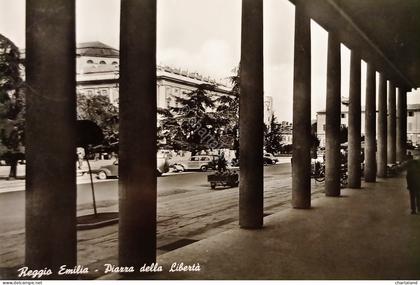 Cartolina - Reggio Emilia - Piazza della Libertà - 1956